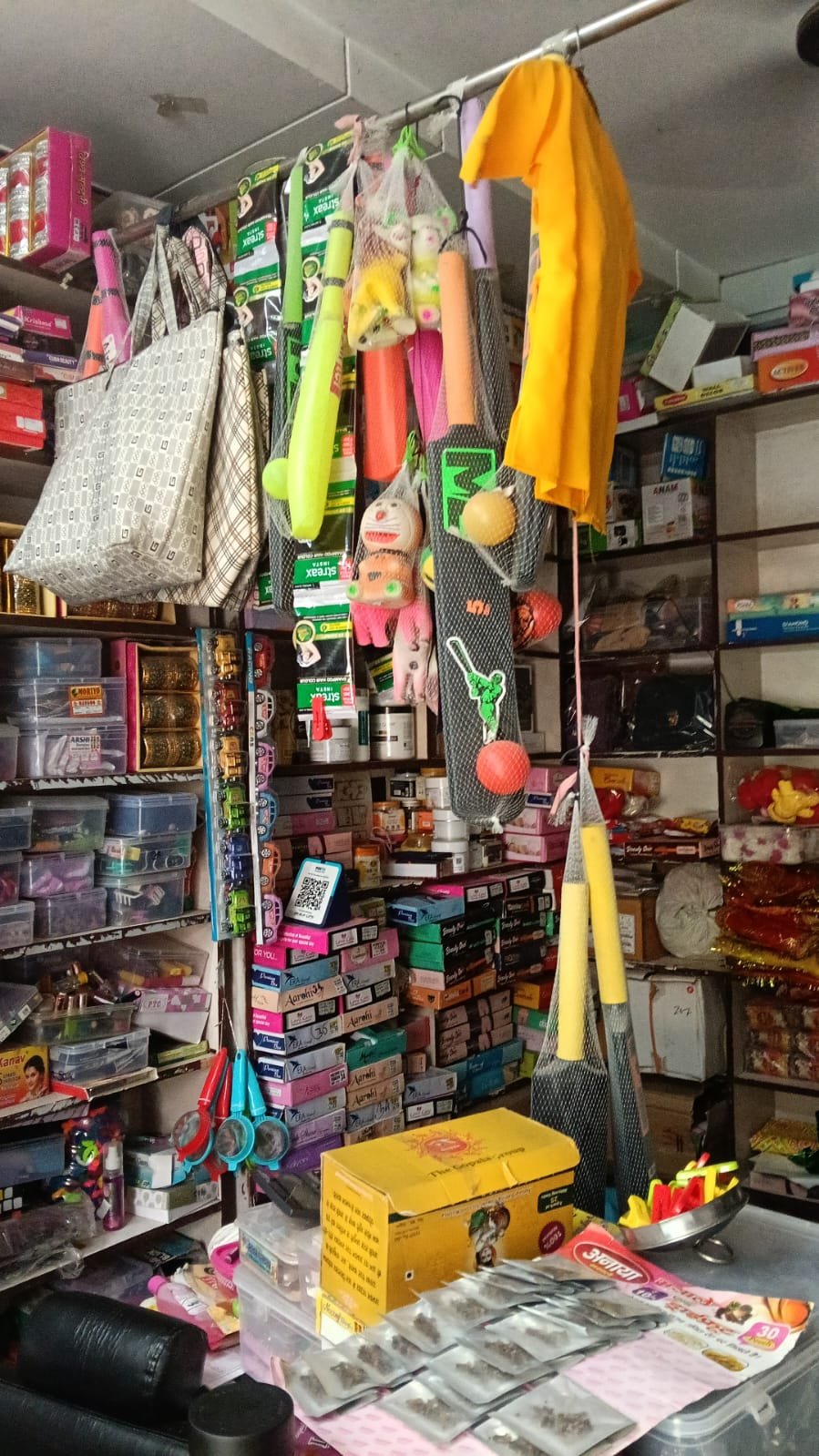 BEAUTY POINT PARLOUR & COSMETICS