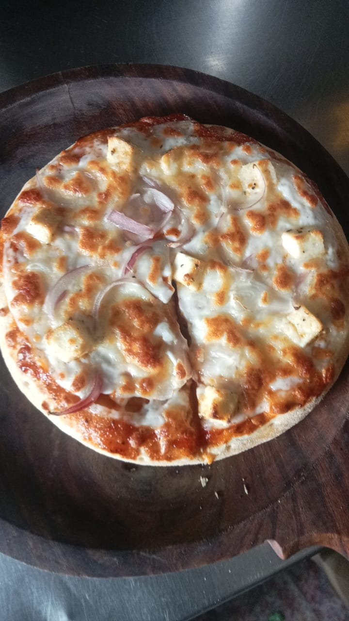 FIRST CLASS PIZZA