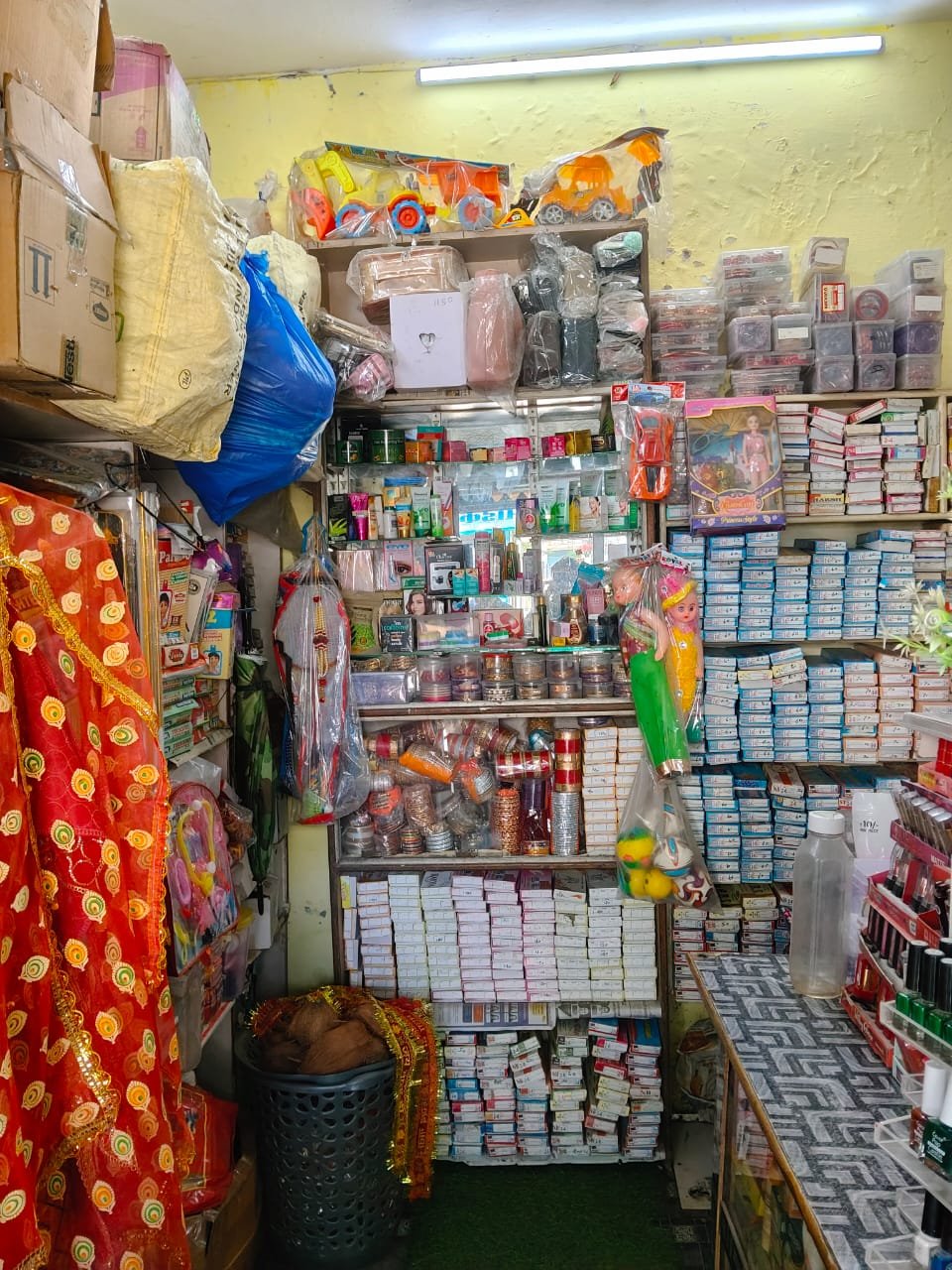 MANSI PRIYANSHI COSMETIC & GEN STORE photo 2