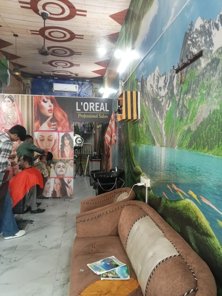 MAHADEV HAIR CUT UNISEX SALON