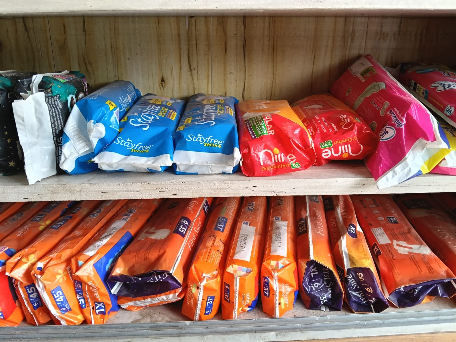 RADHE RADHE GENERAL STORE