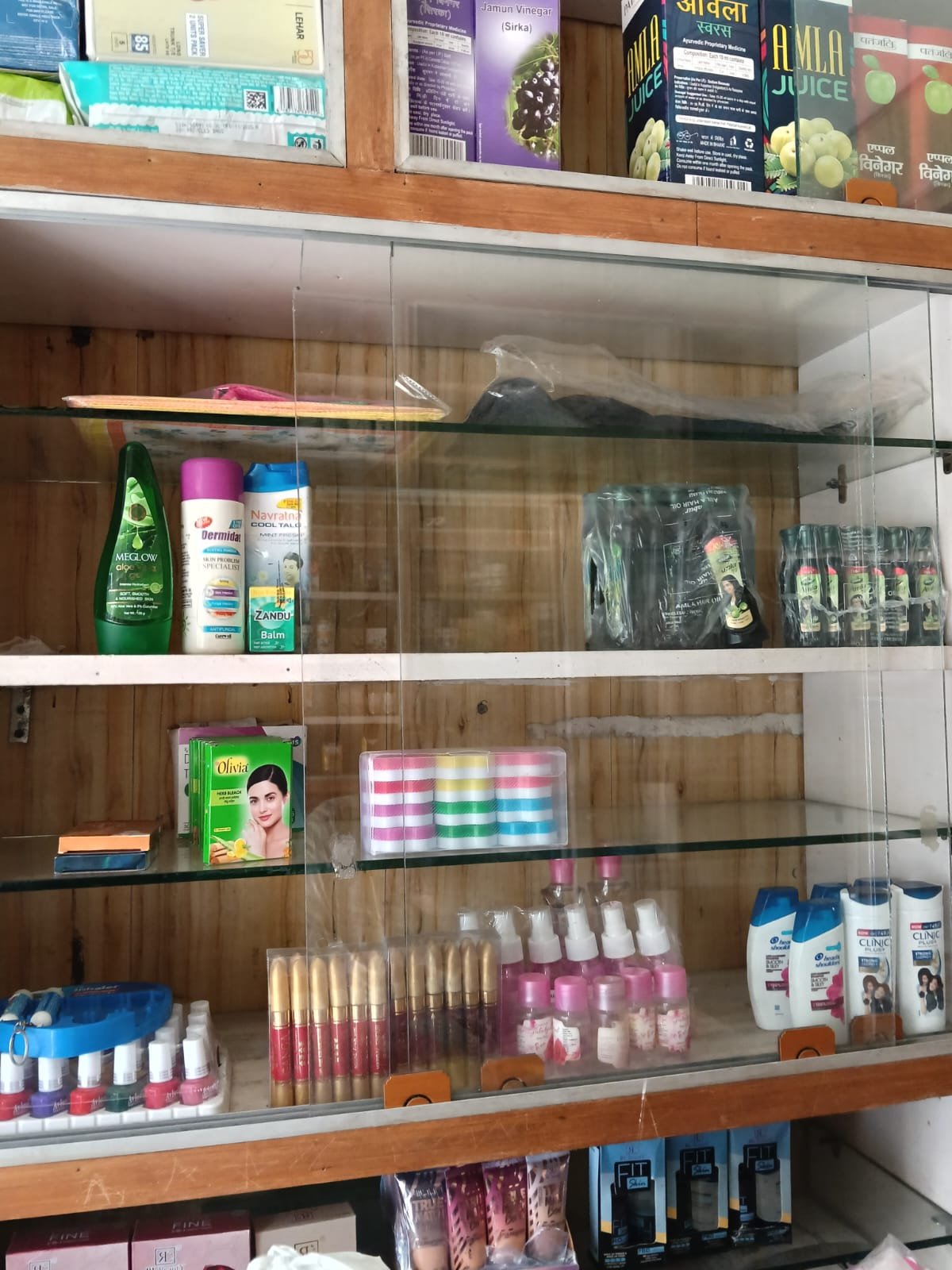 RADHE RADHE GENERAL STORE
