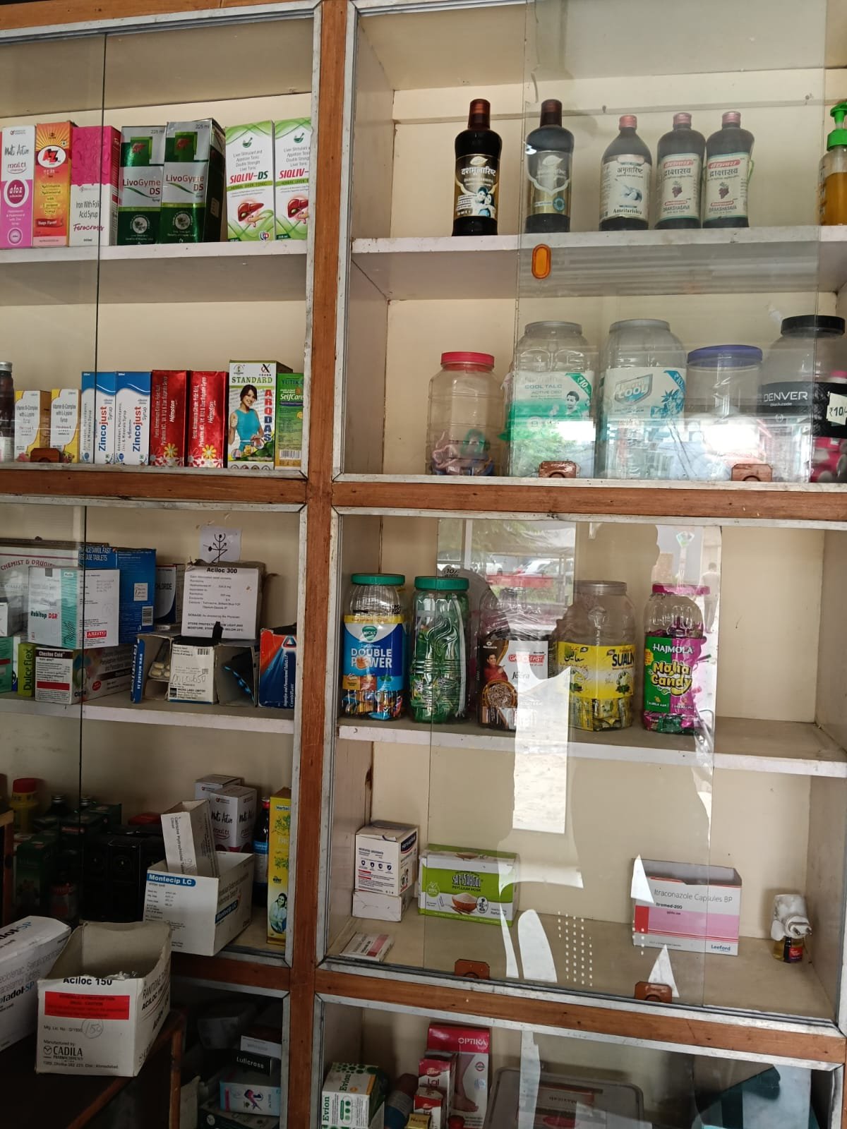 RADHE RADHE GENERAL STORE